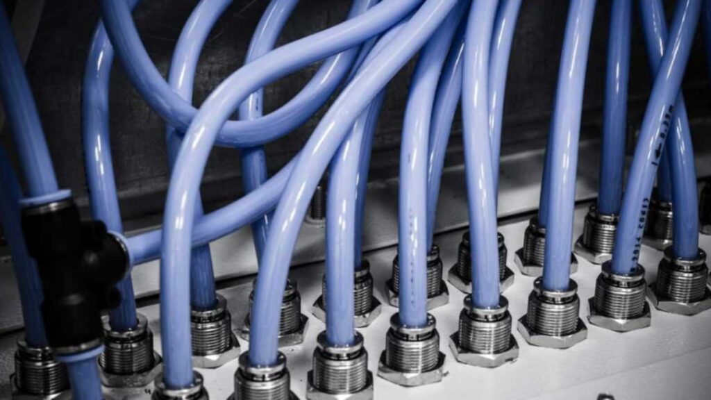 Hydraulic Systems vs. Pneumatic Systems: Key Differences and Applications - Image 2